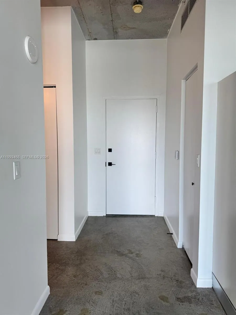 10 SW South River Dr # 1710, Miami FL 33130