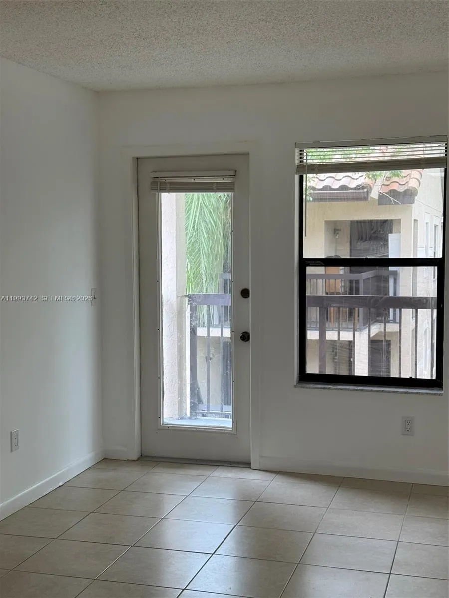 1 bedroom 1 bath for rent at 4221 W Mcnab Rd # 42, Pompano Beach FL 33069