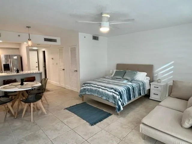 1 bath for rent at 2501 S Ocean Dr, Hollywood FL 33019