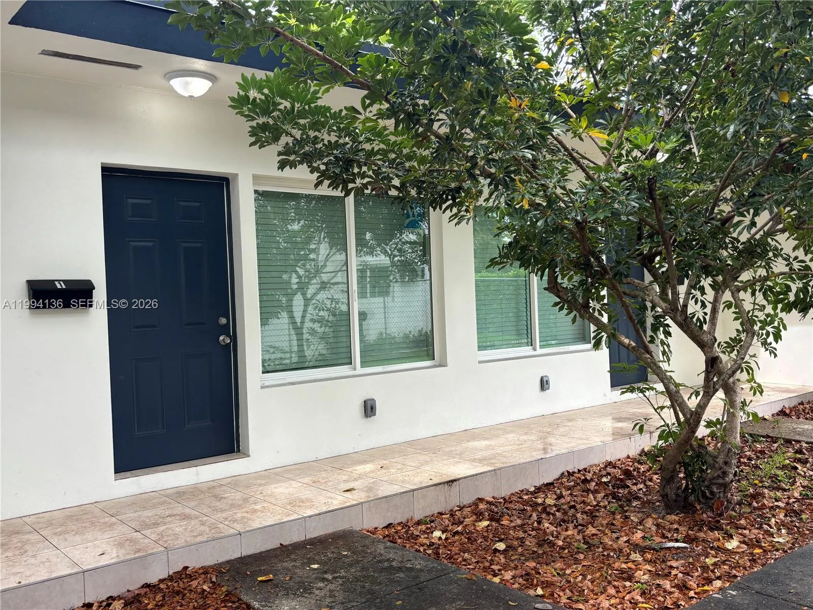 2071 NE 169th St, North Miami Beach FL 33162