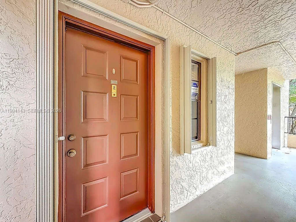 10401 W Broward Blvd # 302, Plantation FL 33324