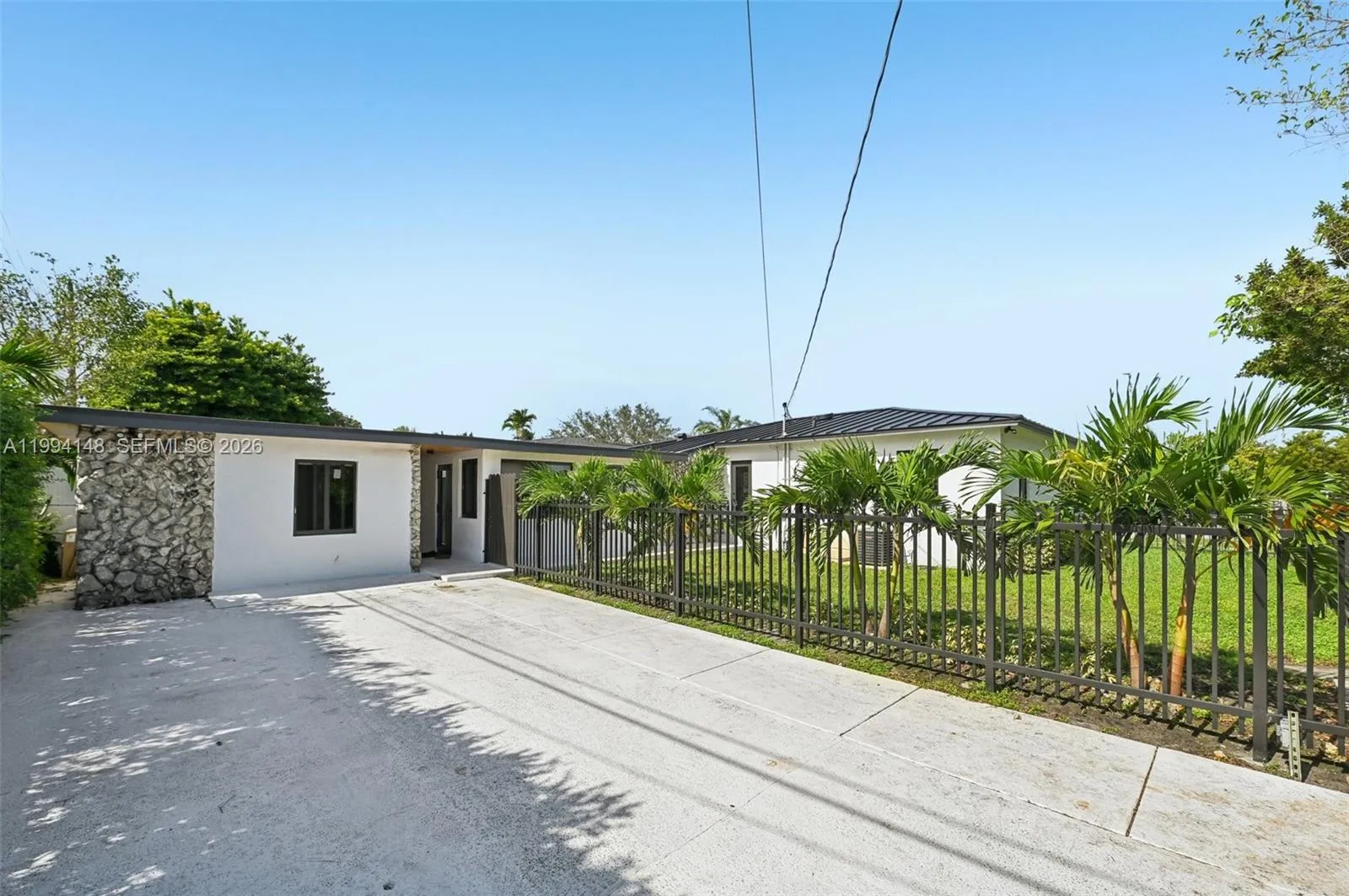 5152 SW 6th St, Miami FL 33134