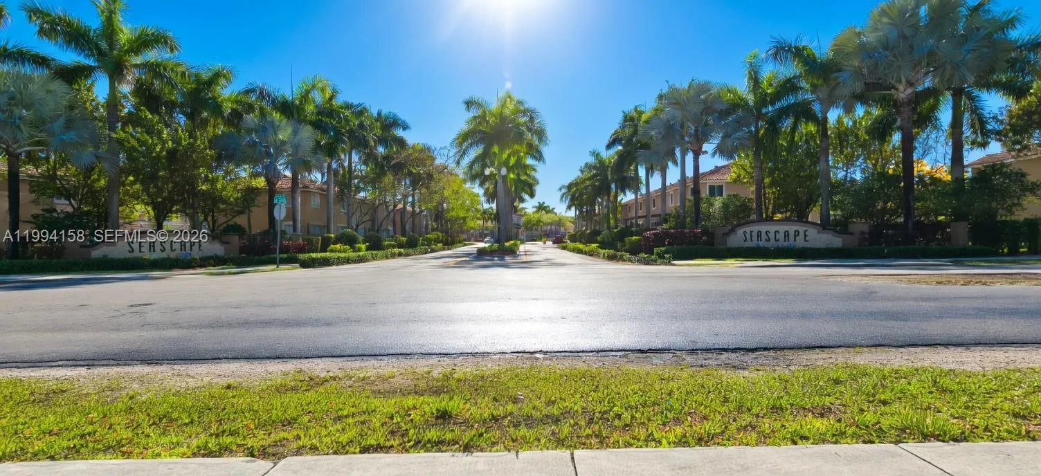 1166 SE 23rd Ave, Homestead FL 33035