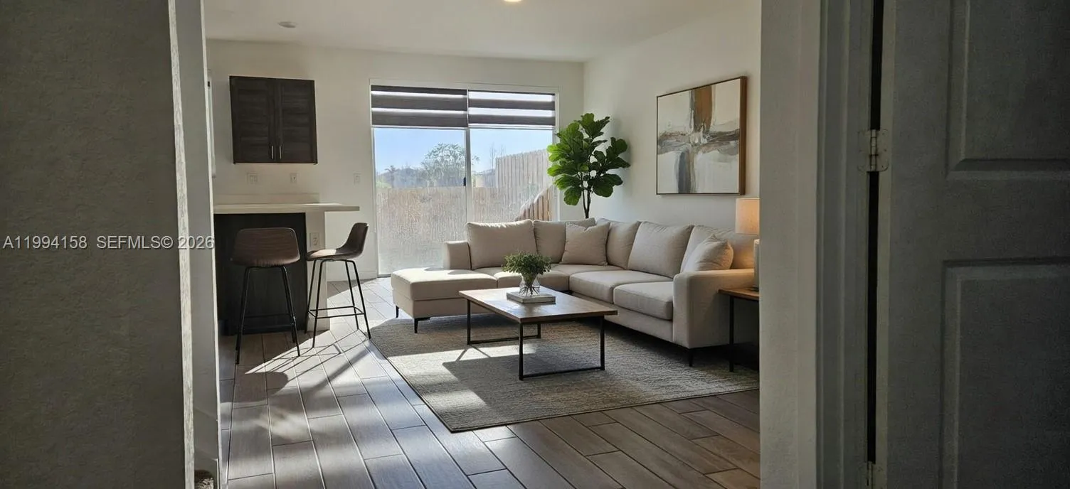 1166 SE 23rd Ave, Homestead FL 33035