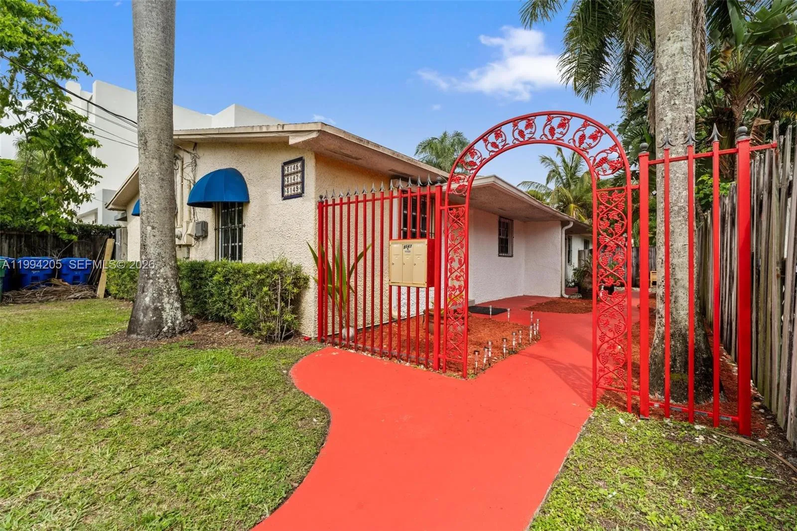 3147 Mcdonald St, Miami FL 33133