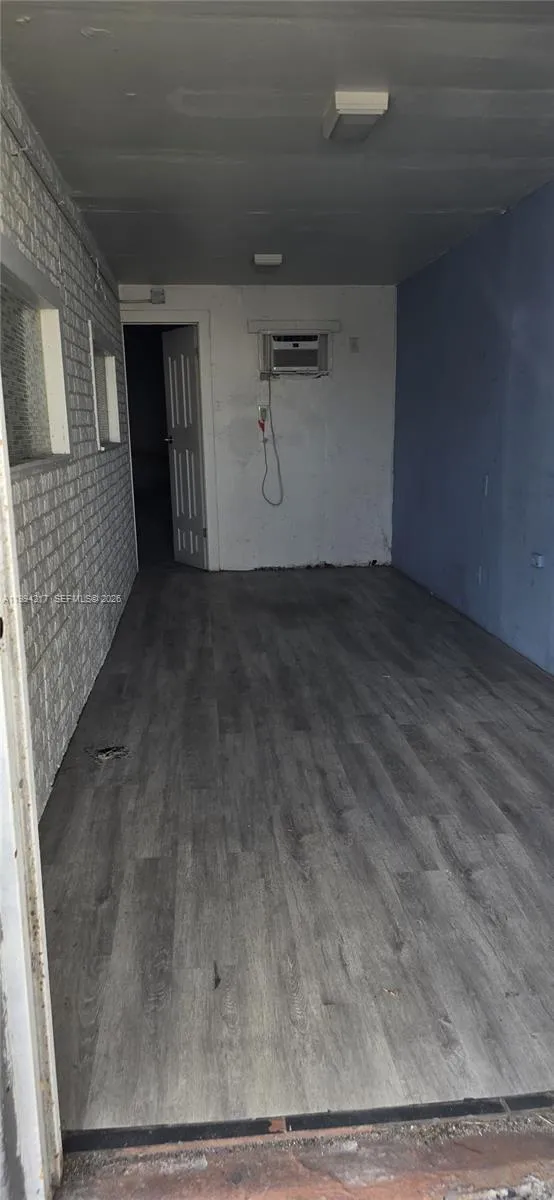 2122 SW 58th Ter, West Park FL 33023