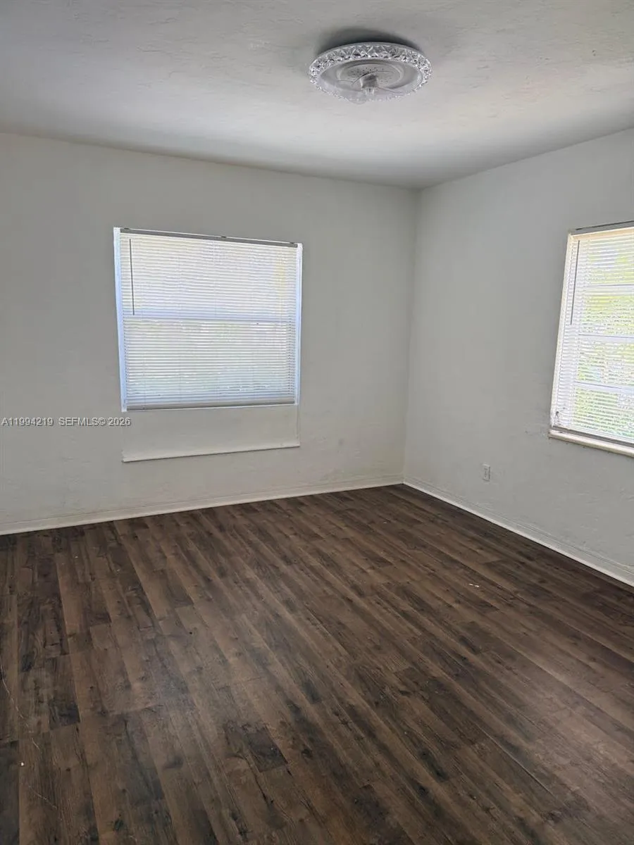 1026 NW 50th St # 1, Miami FL 33127