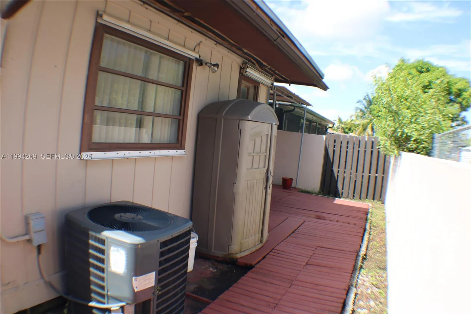 12003 SW 110th St Cir N, Miami FL 33186