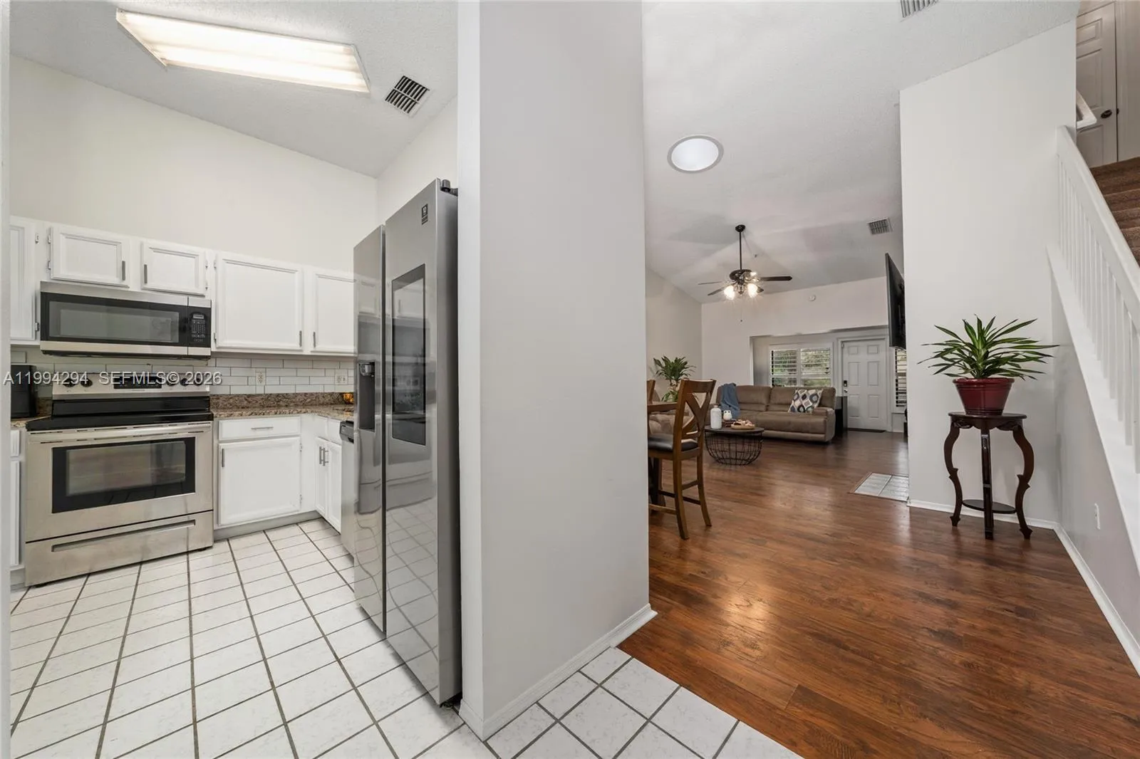 703 Swan Ln, Other City - In The State Of Florida FL 32701