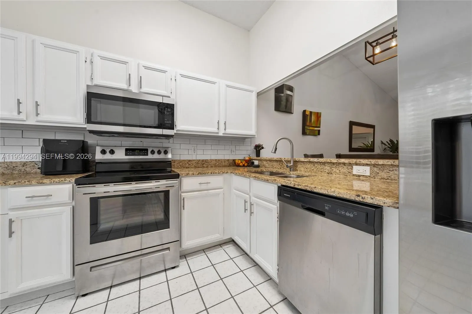 703 Swan Ln, Other City - In The State Of Florida FL 32701