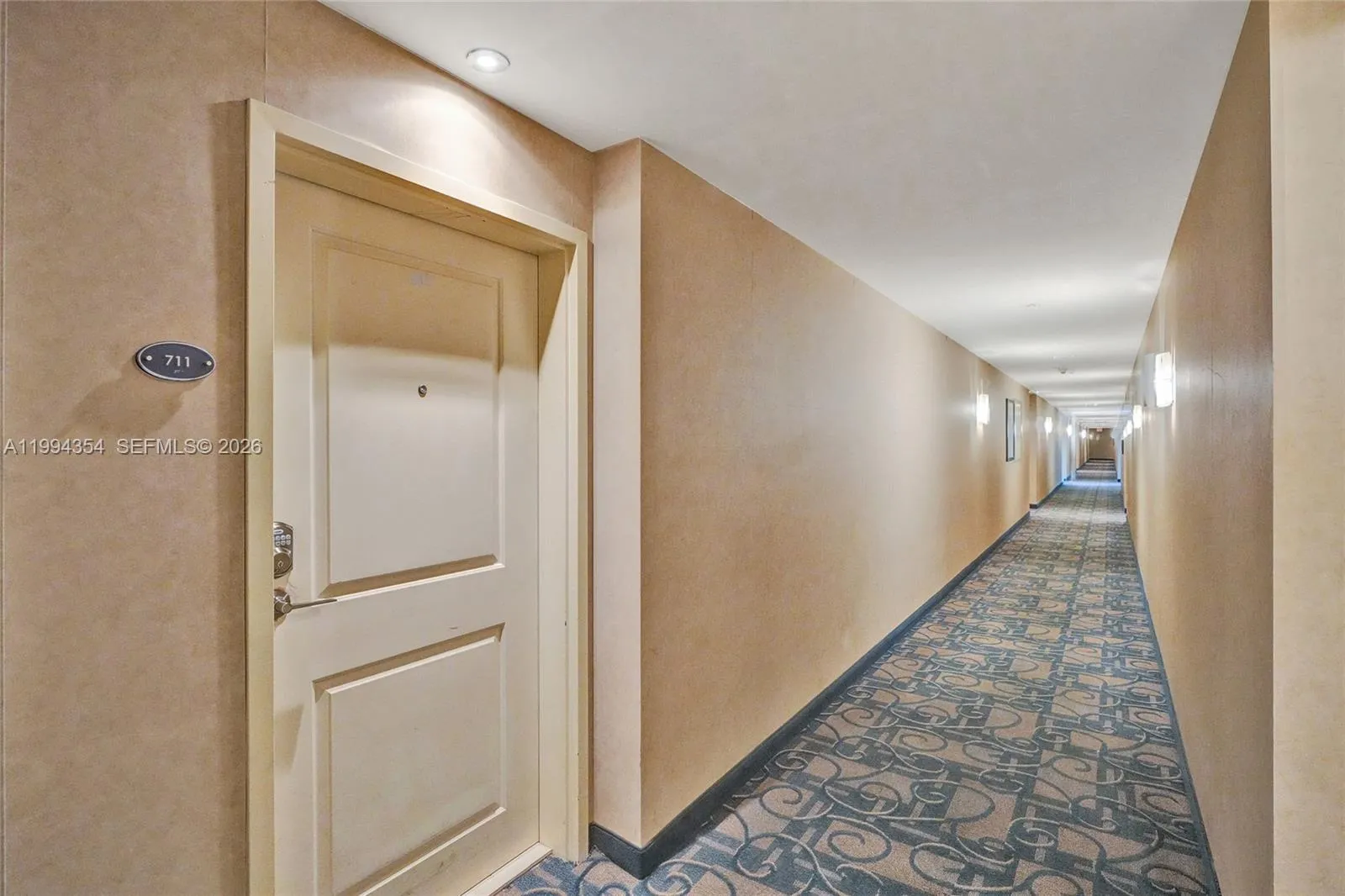 7900 Harbor Island Dr # 711, North Bay Village FL 33141