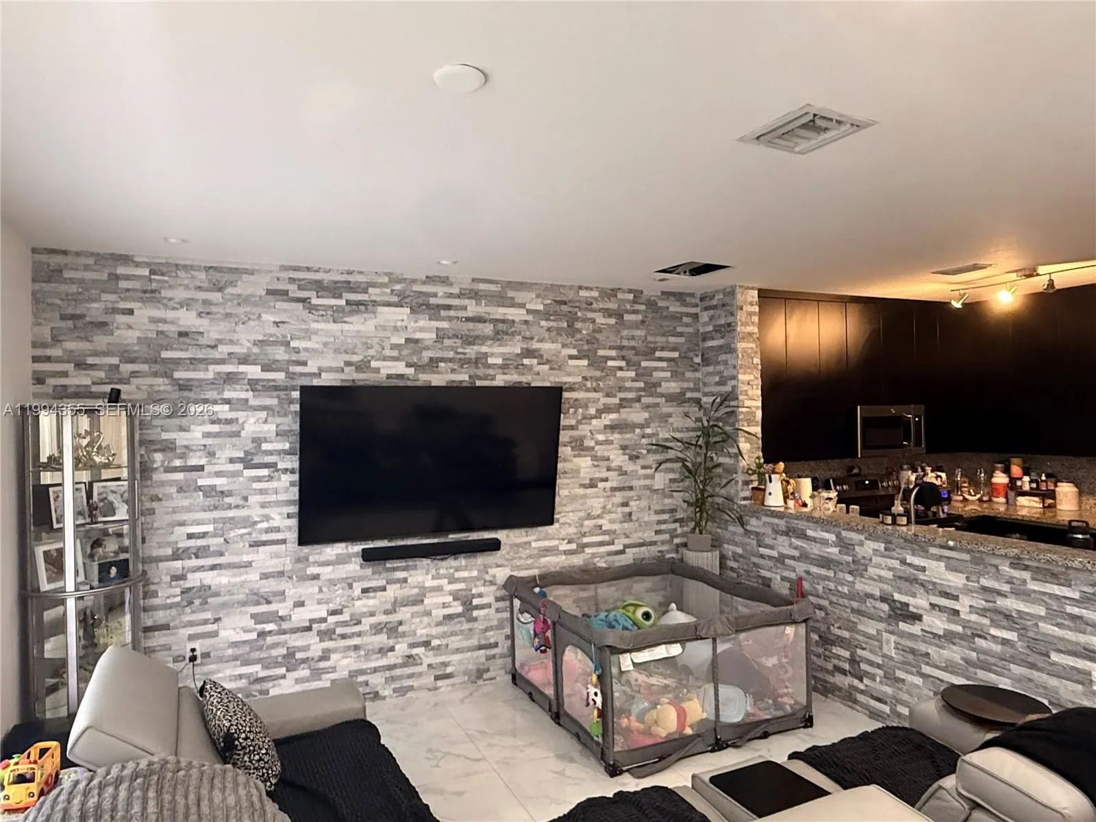 8470 SW 150th Ave # 6, Miami FL 33193