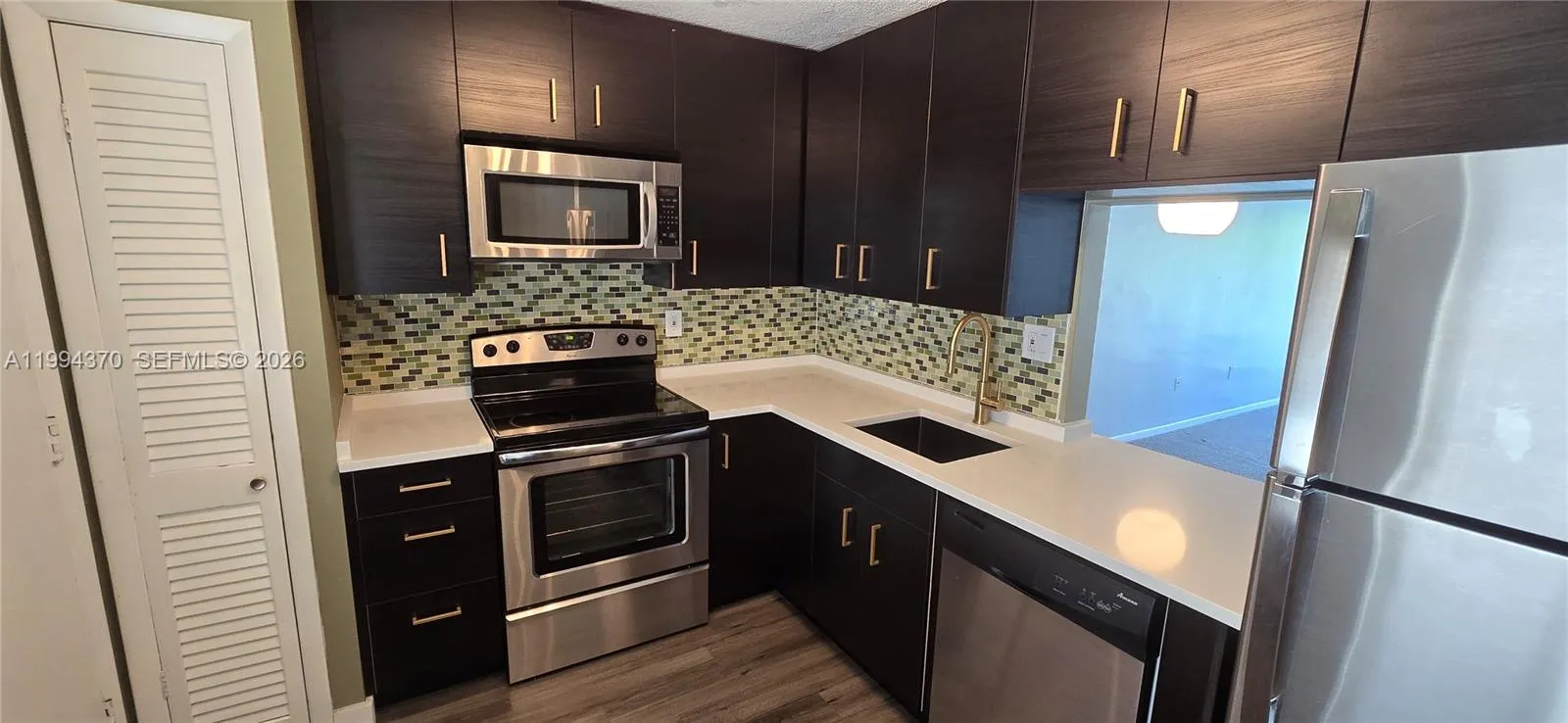 1 bedroom 1 bath for sale at 1201 NE 191st St # G306, Miami FL 33179