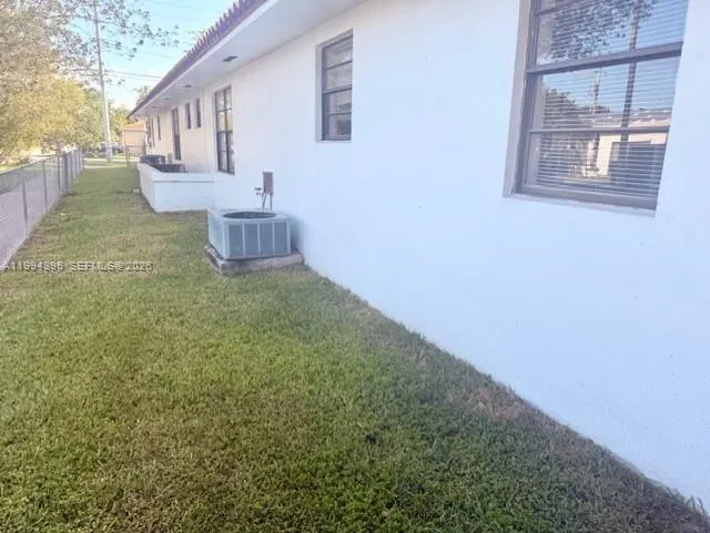 3401 SW 23rd St # 0, Miami FL 33145