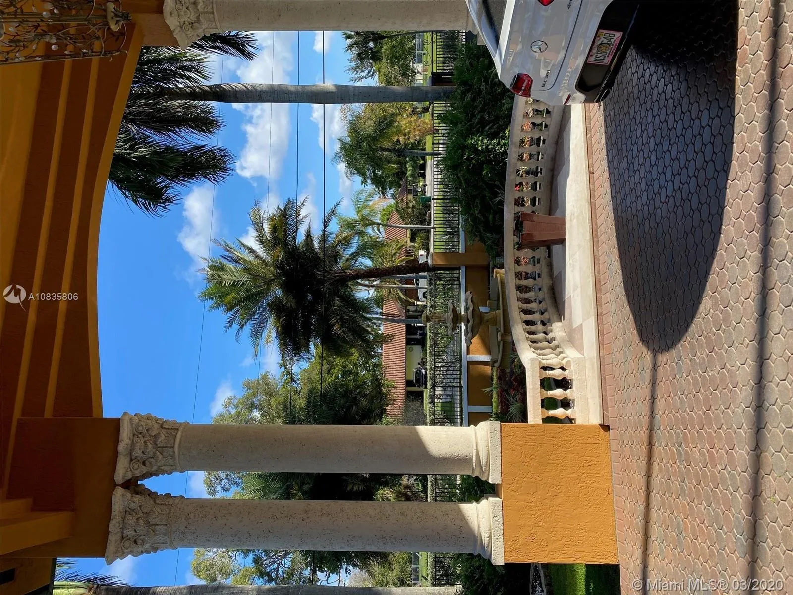 9928 NW 133rd St, Hialeah Gardens FL 33018