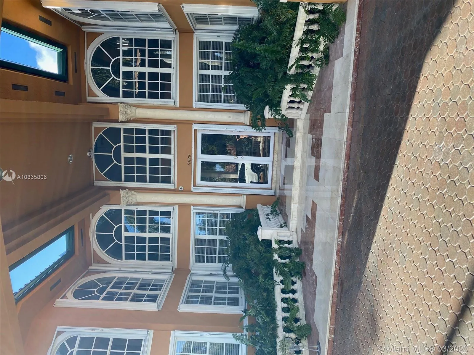 9928 NW 133rd St, Hialeah Gardens FL 33018