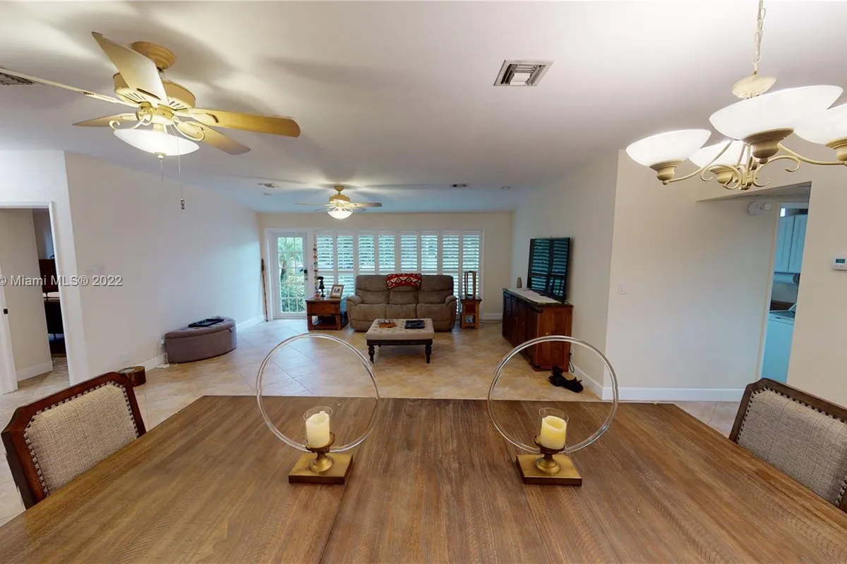 2624 Nassau Ln, Fort Lauderdale FL 33312