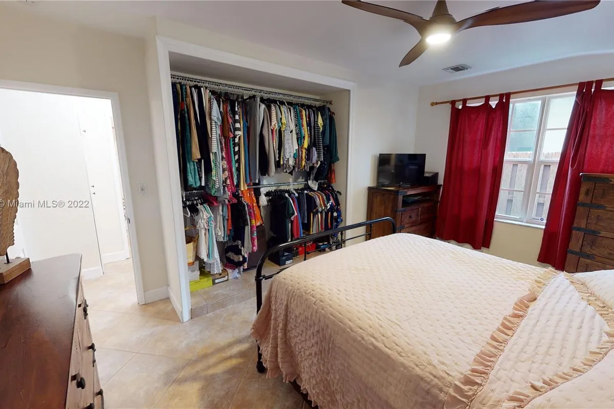 2624 Nassau Ln, Fort Lauderdale FL 33312