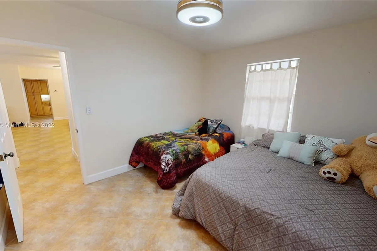 2624 Nassau Ln, Fort Lauderdale FL 33312