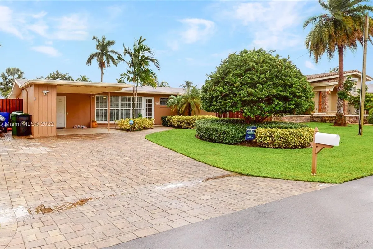 2624 Nassau Ln, Fort Lauderdale FL 33312