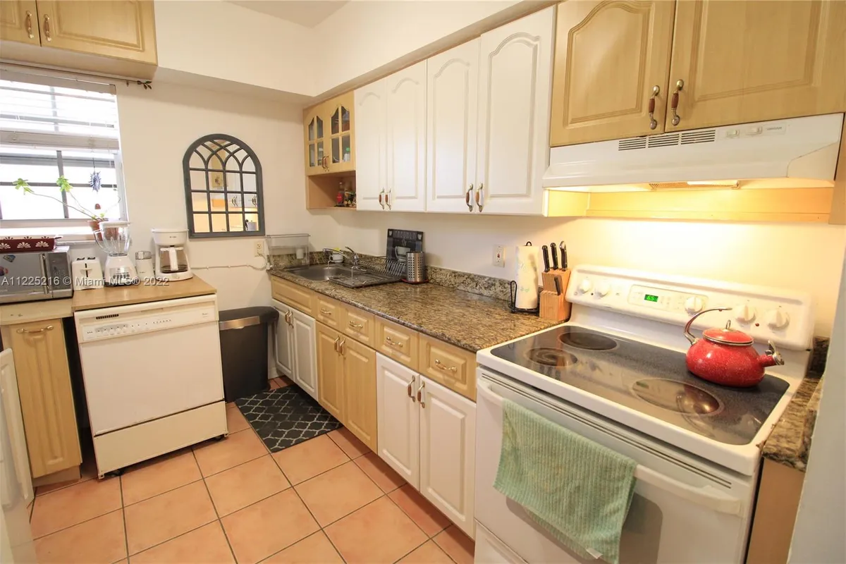 9260 Bay Harbor Ter # 22, Bay Harbor Islands FL 33154