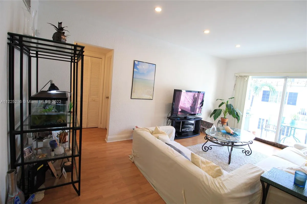 9260 Bay Harbor Ter # 22, Bay Harbor Islands FL 33154