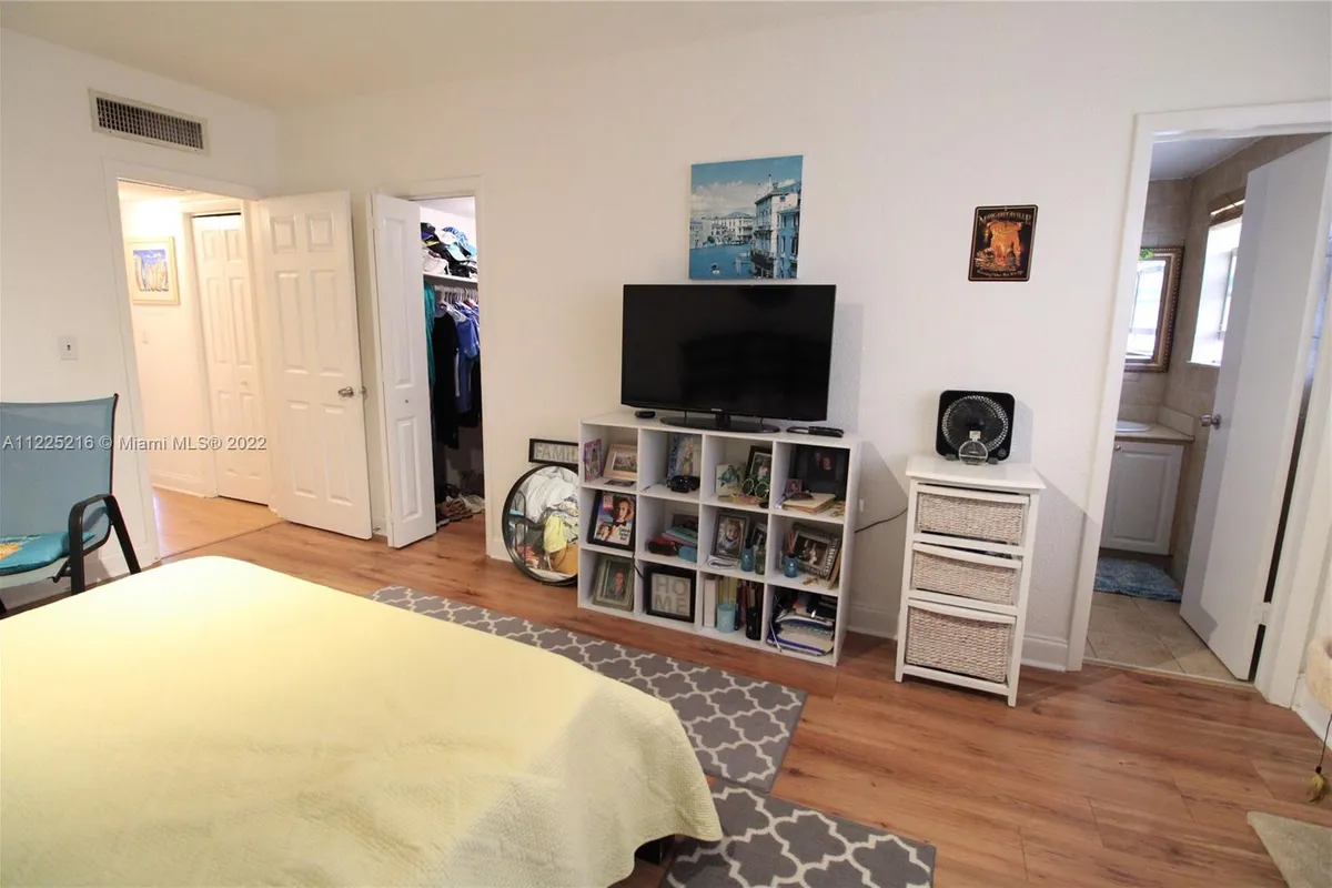 9260 Bay Harbor Ter # 22, Bay Harbor Islands FL 33154