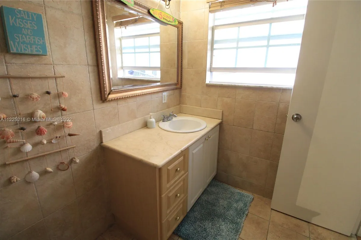 9260 Bay Harbor Ter # 22, Bay Harbor Islands FL 33154