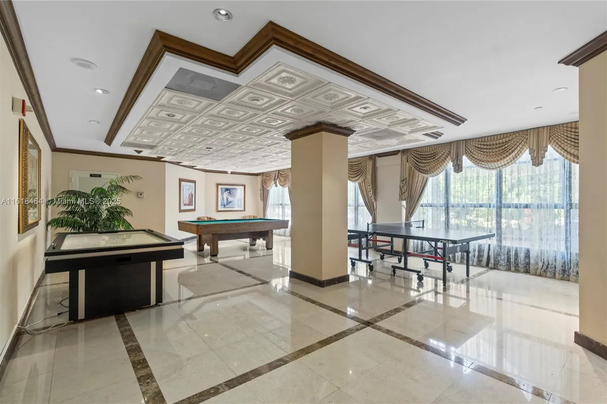 18181 NE 31st Ct # 2202, Aventura FL 33160