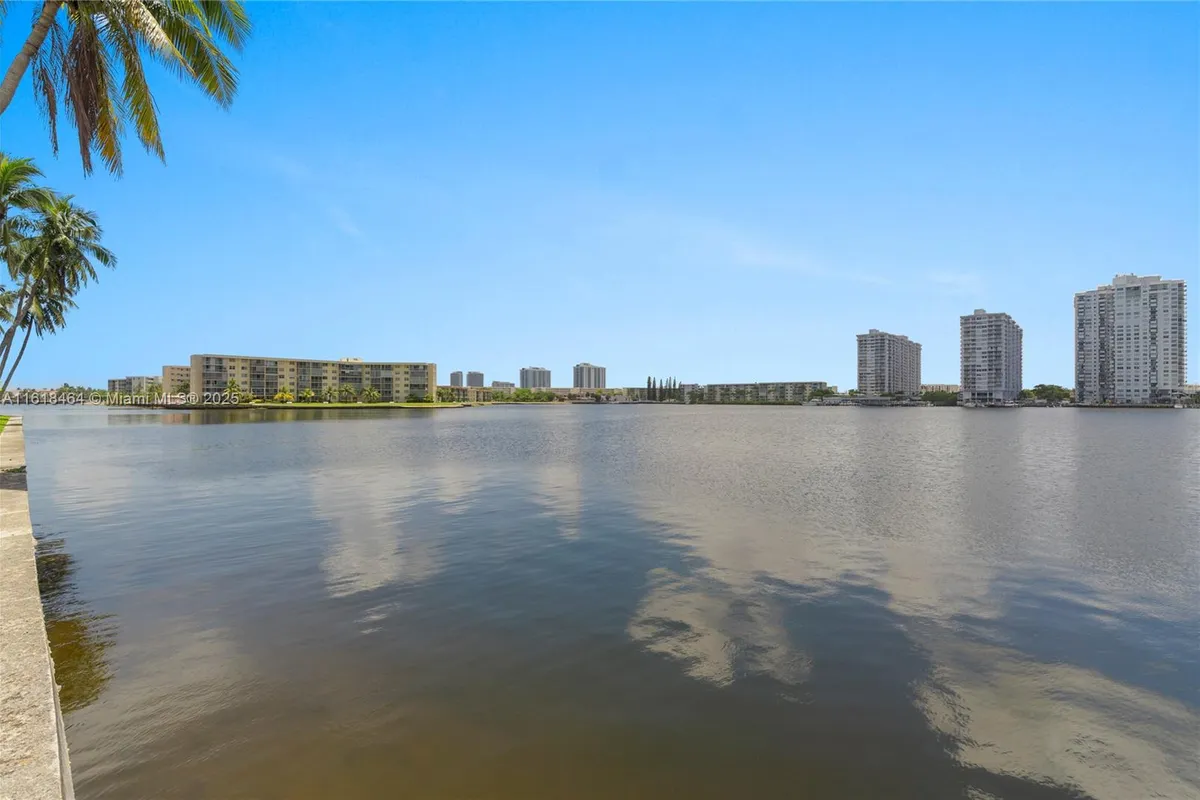 18181 NE 31st Ct # 2202, Aventura FL 33160