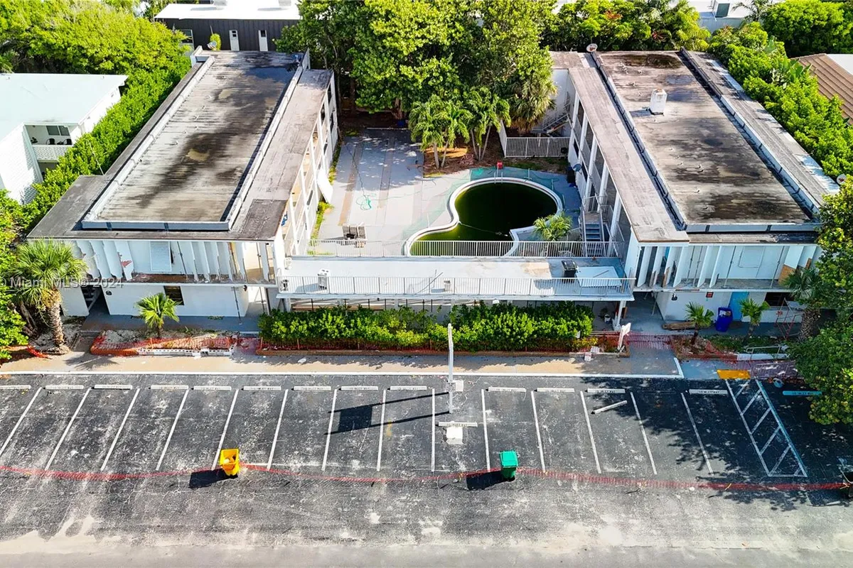 115 Inlet Way, Palm Beach Shores FL 33404