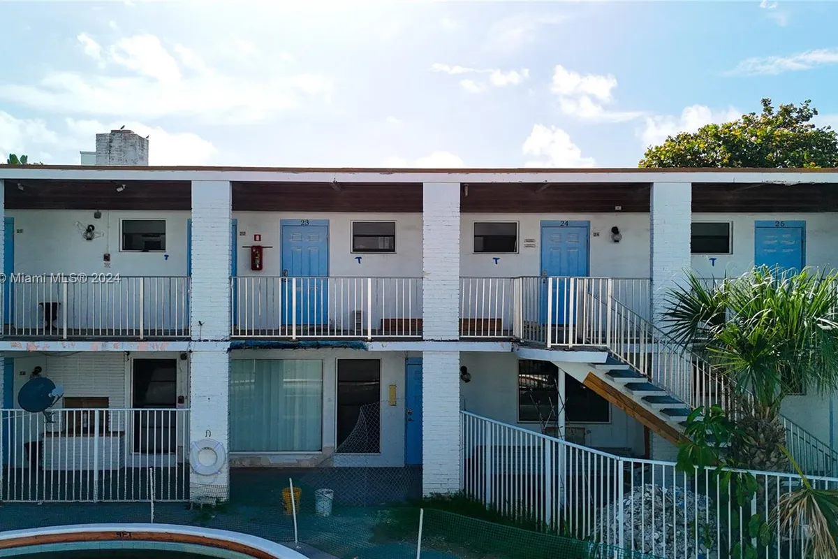 115 Inlet Way, Palm Beach Shores FL 33404