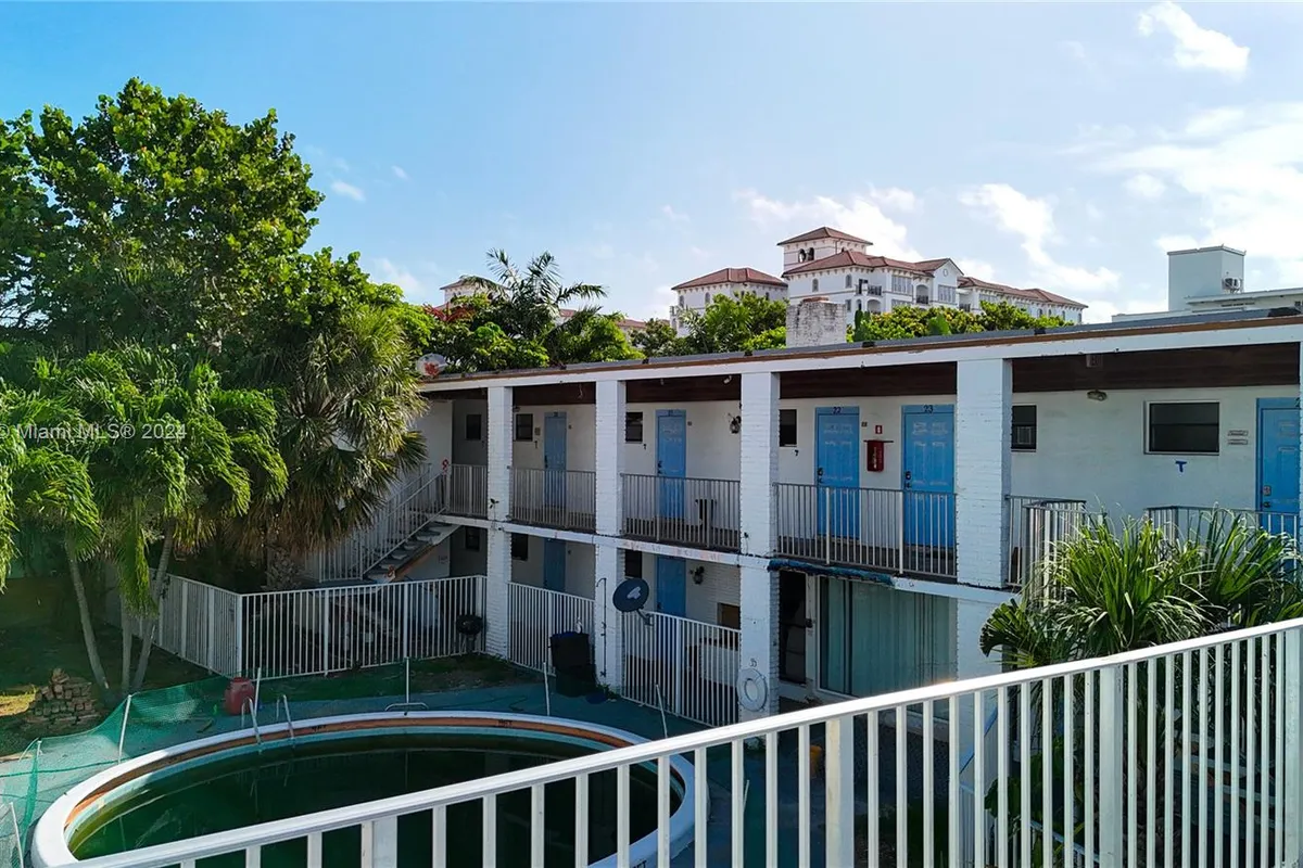 115 Inlet Way, Palm Beach Shores FL 33404