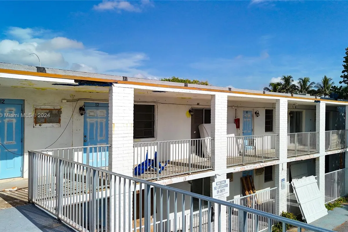 115 Inlet Way, Palm Beach Shores FL 33404