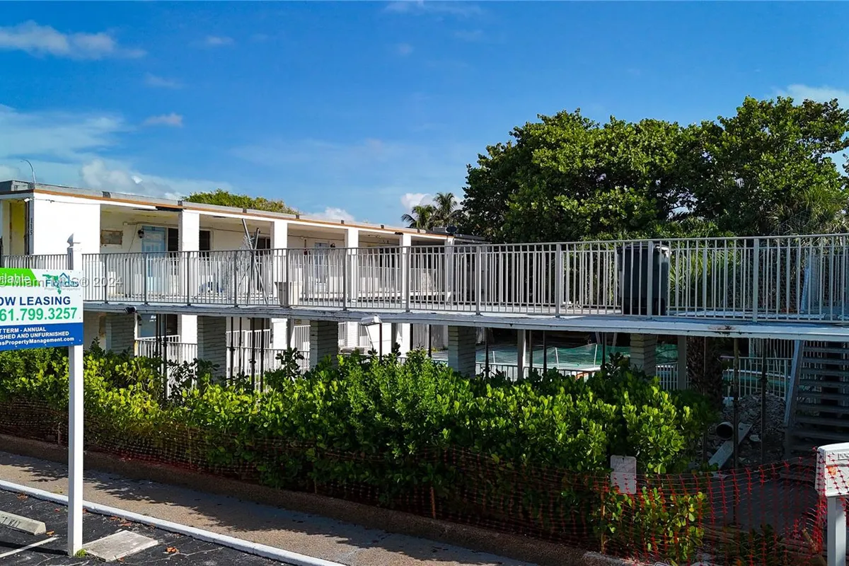 115 Inlet Way, Palm Beach Shores FL 33404