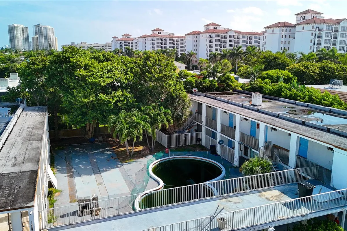 115 Inlet Way, Palm Beach Shores FL 33404