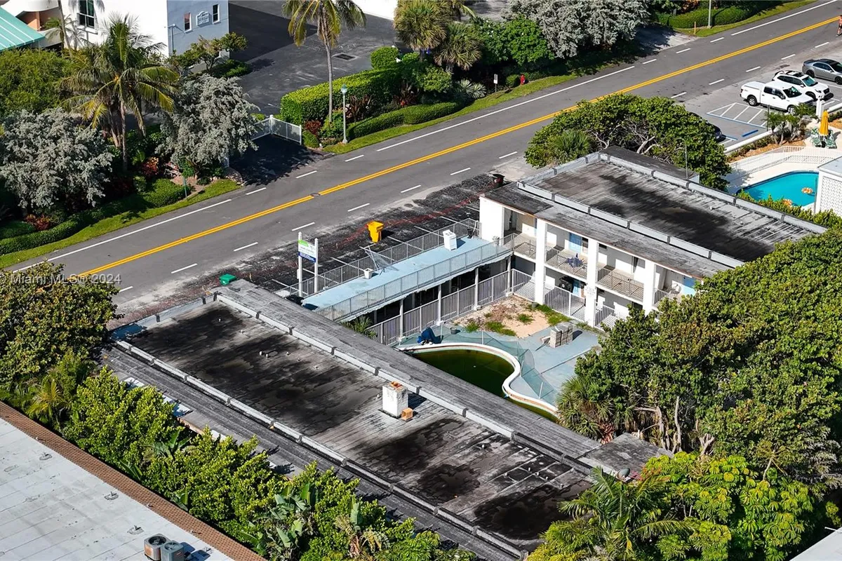 115 Inlet Way, Palm Beach Shores FL 33404