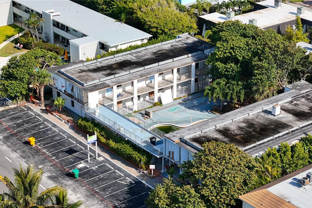 115 Inlet Way, Palm Beach Shores FL 33404