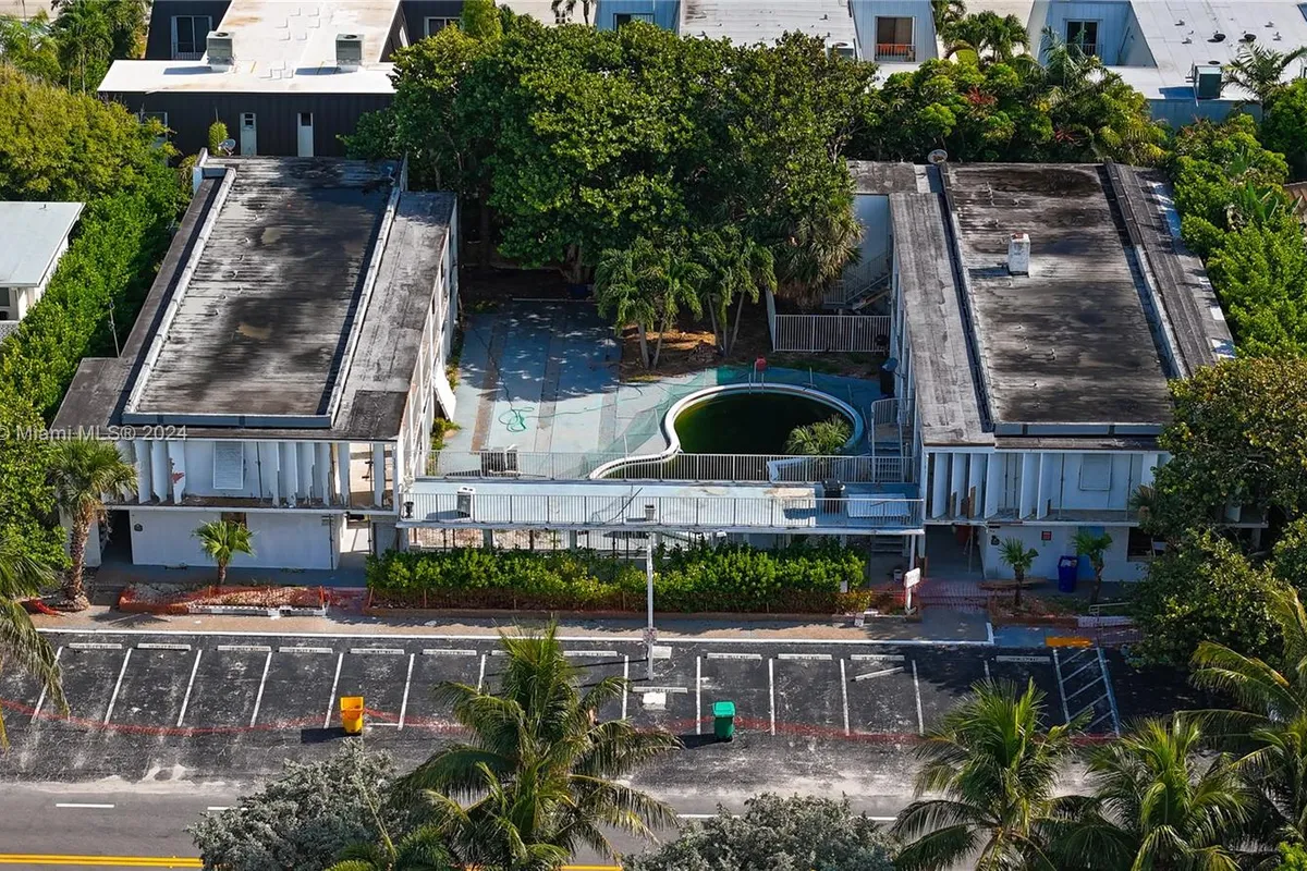 115 Inlet Way, Palm Beach Shores FL 33404