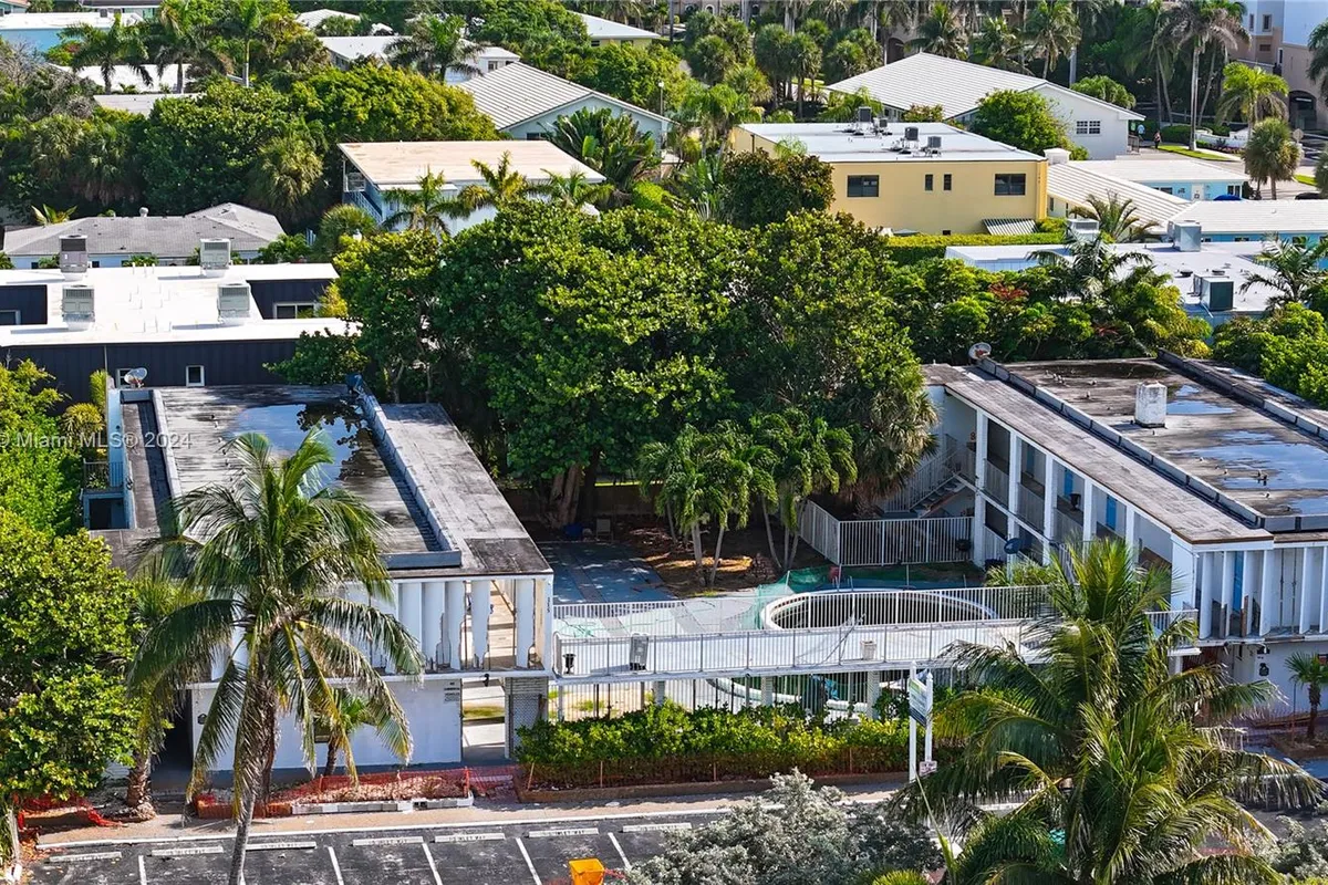 115 Inlet Way, Palm Beach Shores FL 33404