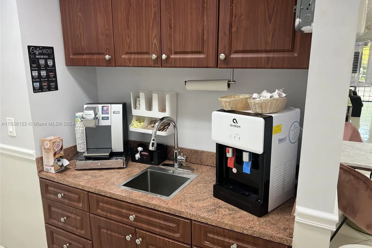 2801 Greene St, Hollywood FL 33020