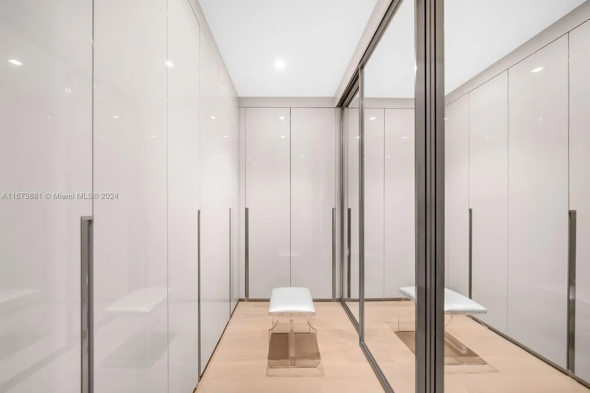 3651 Collins Ave # 800, Miami Beach FL 33140