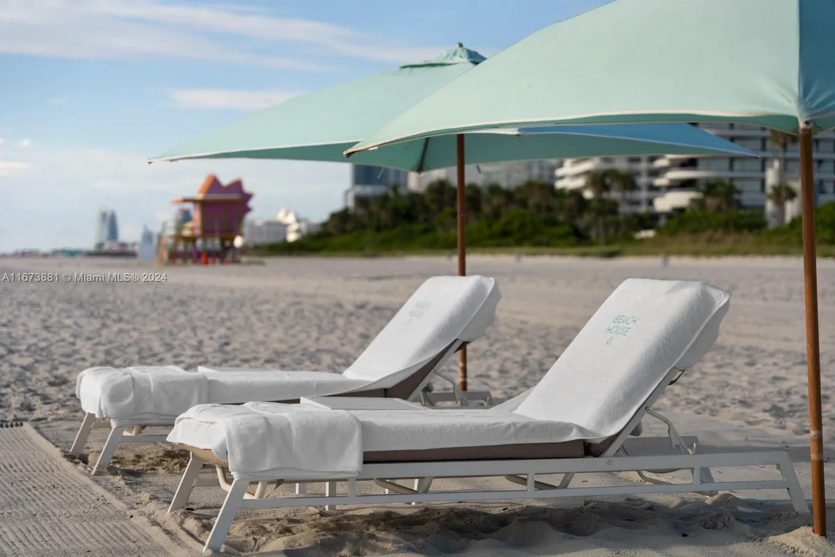 3651 Collins Ave # 800, Miami Beach FL 33140