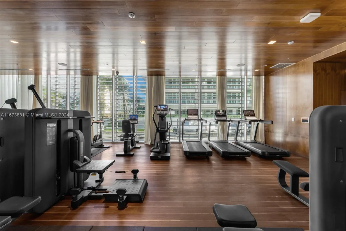 3651 Collins Ave # 800, Miami Beach FL 33140