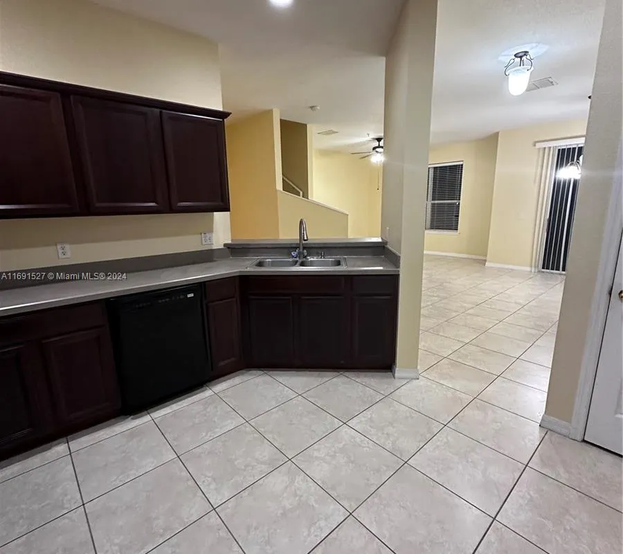 6430 S Goldenrod Rd # 15B, Other City - In The State Of Florida FL 32822