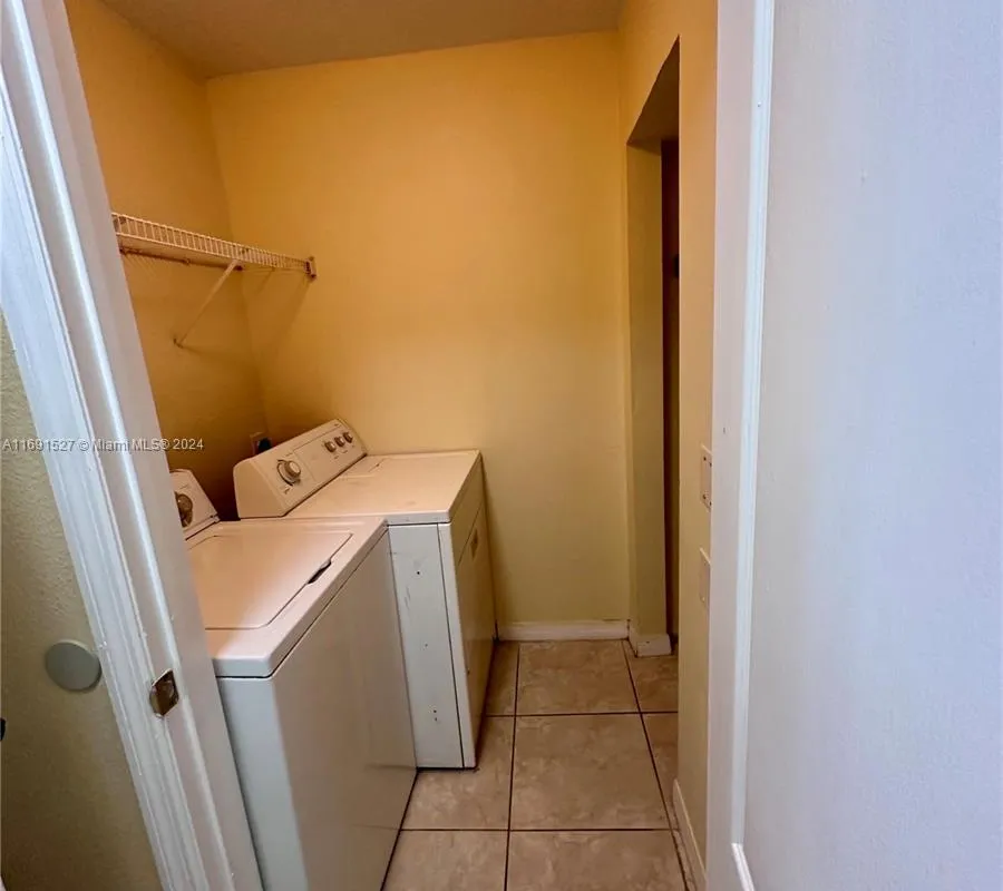 6430 S Goldenrod Rd # 15B, Other City - In The State Of Florida FL 32822