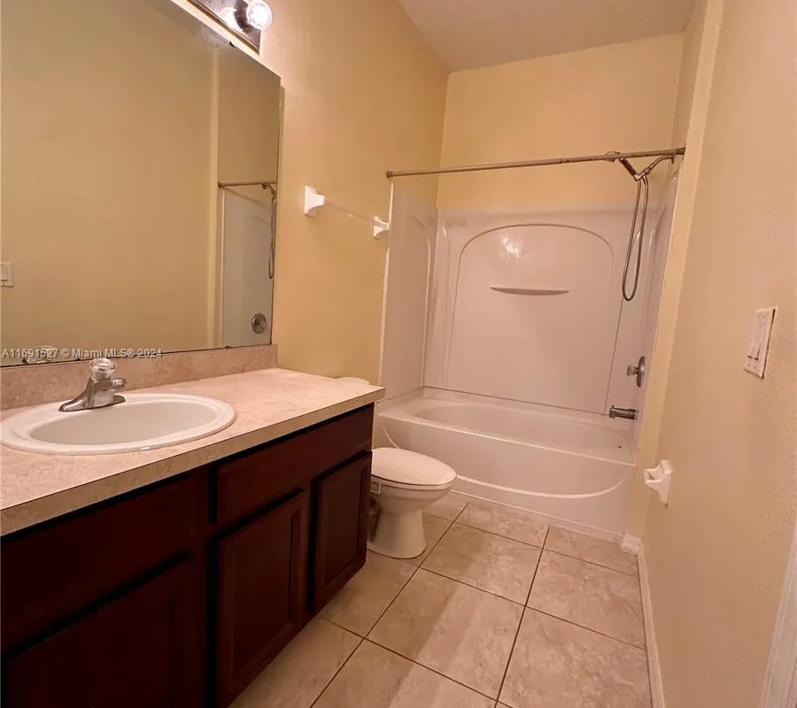 6430 S Goldenrod Rd # 15B, Other City - In The State Of Florida FL 32822