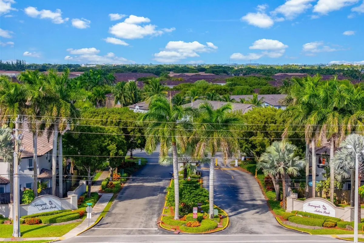 2306 SE 23rd Ter # 2306, Homestead FL 33035