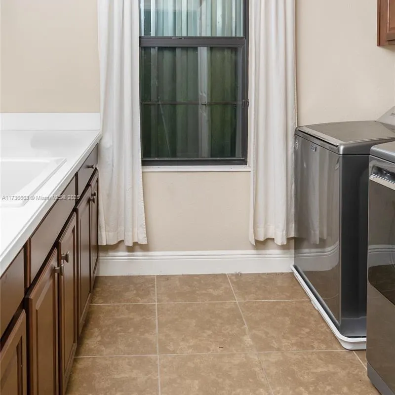 11436 Drifting Leaf Drive, Riverview FL 33579