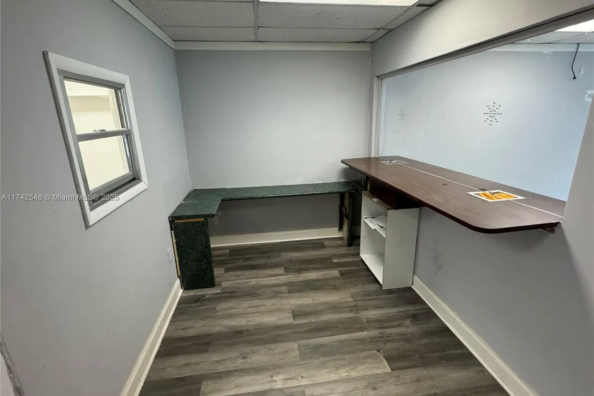 10550 NW 77 CT # 204, Hialeah Gardens FL 33016